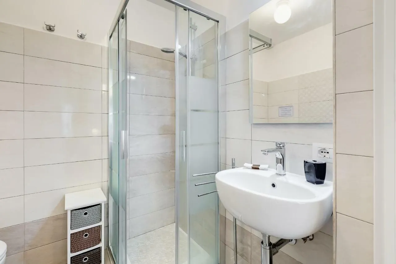 I Cantoni Di Roma Guest House 2*, روما